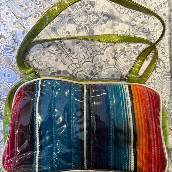 Trophy Queen Mexican Blanket Bag - Picture 2 of 8